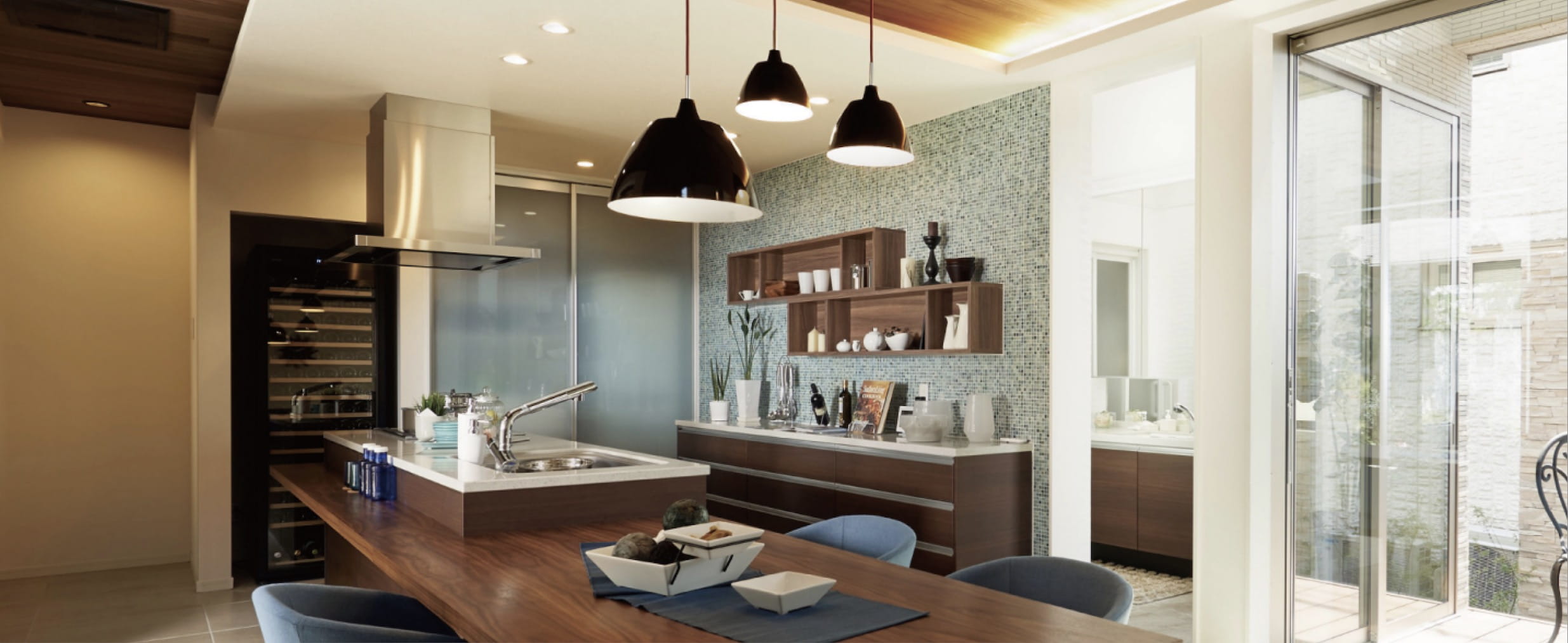 木目調のダイニングテーブルとアイランドキッチンが調和した、高級感あふれるモダンなキッチン空間