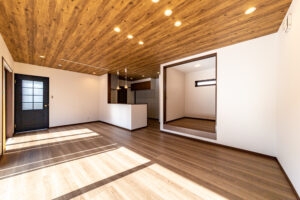 おしゃれなローコスト住宅のリビング