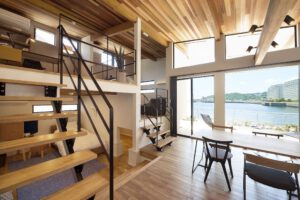 大きな窓のあるおしゃれなリビング