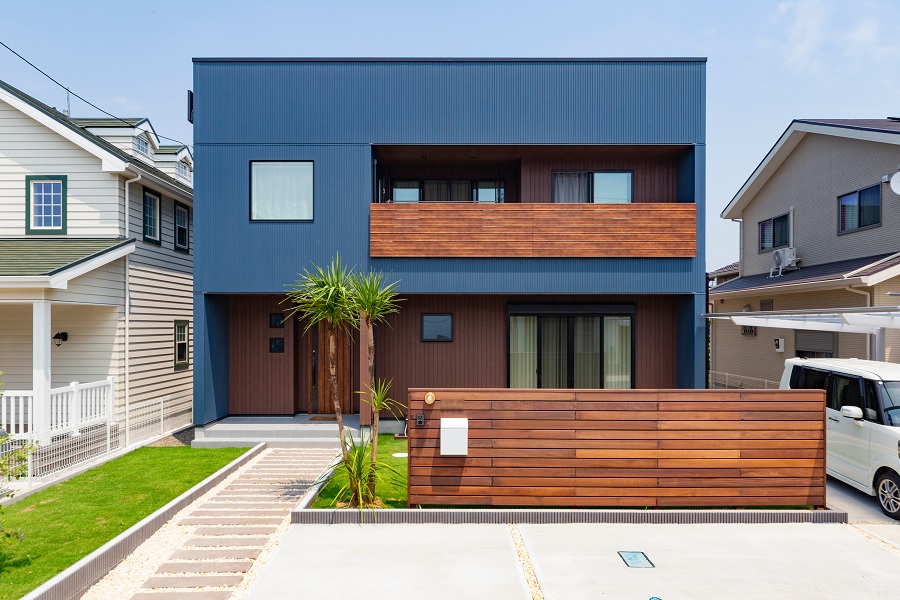 スクエア型のモダンなお家