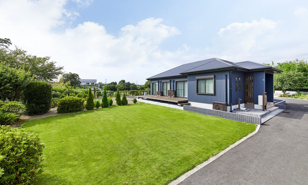 田舎と都会の中間地点を選定する